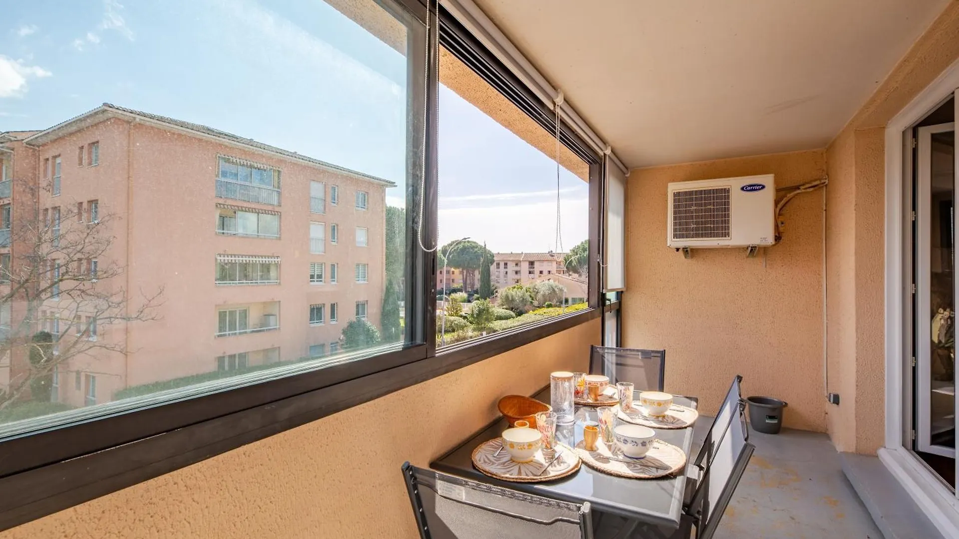 Apartment L'Auriasque - A 5 Min A Pied Du Centre-Ville Frejus