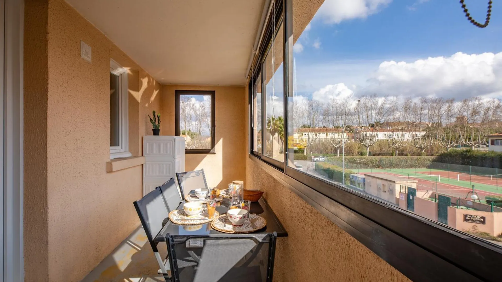 Apartment L'Auriasque - A 5 Min A Pied Du Centre-Ville Frejus France
